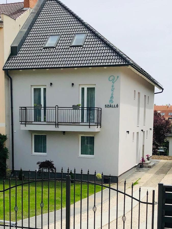 Vivien Szallo Szegedin Exterior foto
