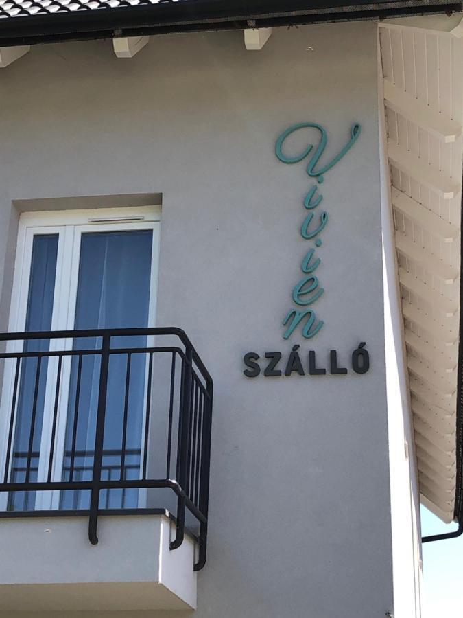 Vivien Szallo Szegedin Exterior foto